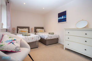 Annexe - Bedroom- click for photo gallery